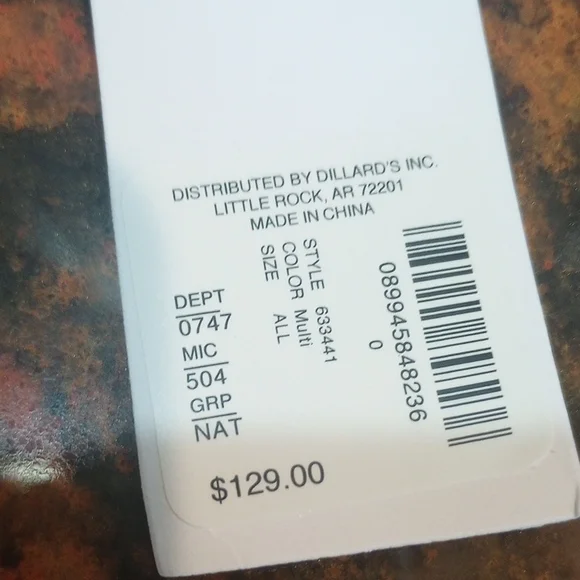 Nativity Set with Blue and Gold Accents - Picture 8 of 10